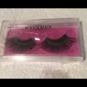 100% Mink Eyelashes 25mm 5D Lashes.